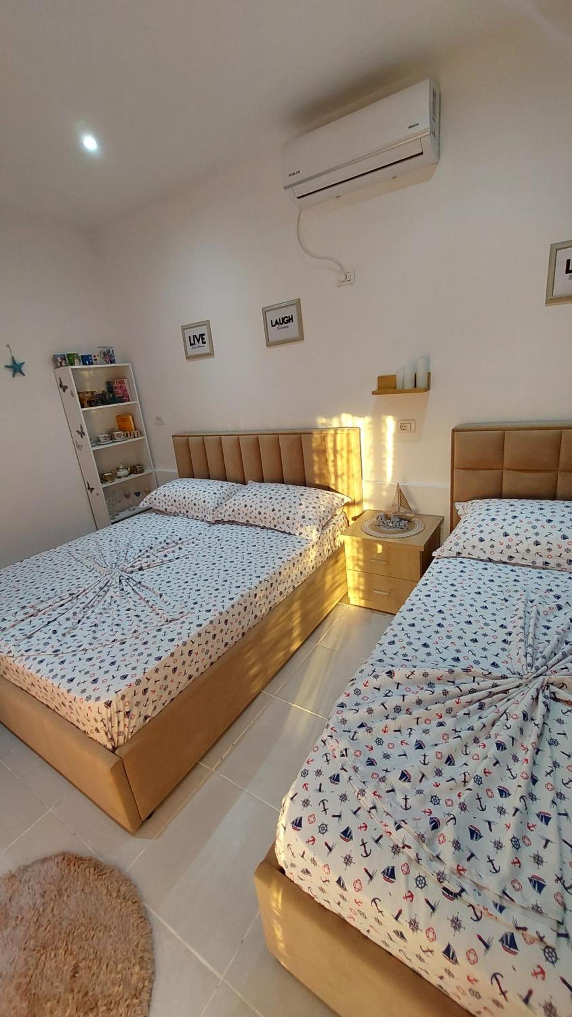 R&R Gesthouse Hotel Široka Eksteriør billede