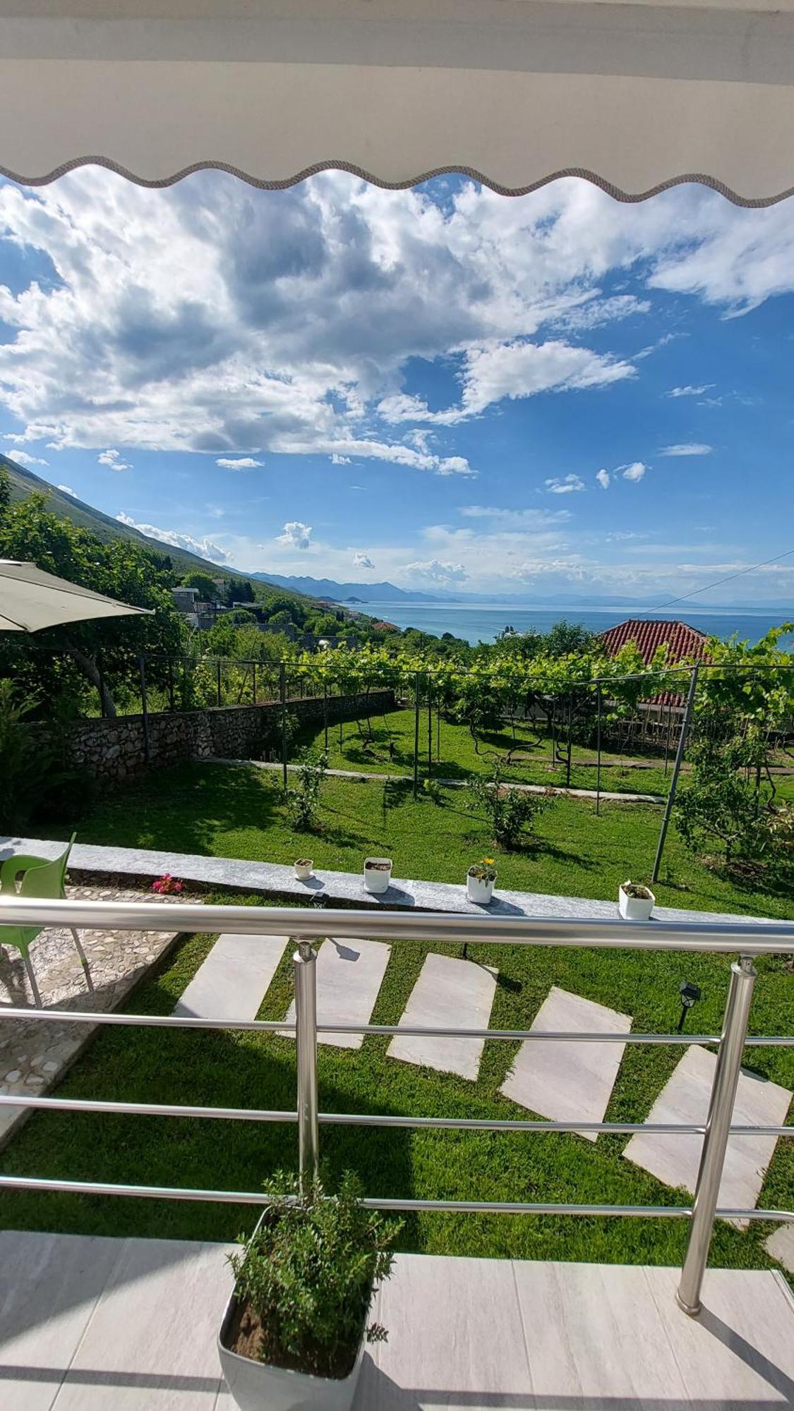 R&R Gesthouse Hotel Široka Eksteriør billede
