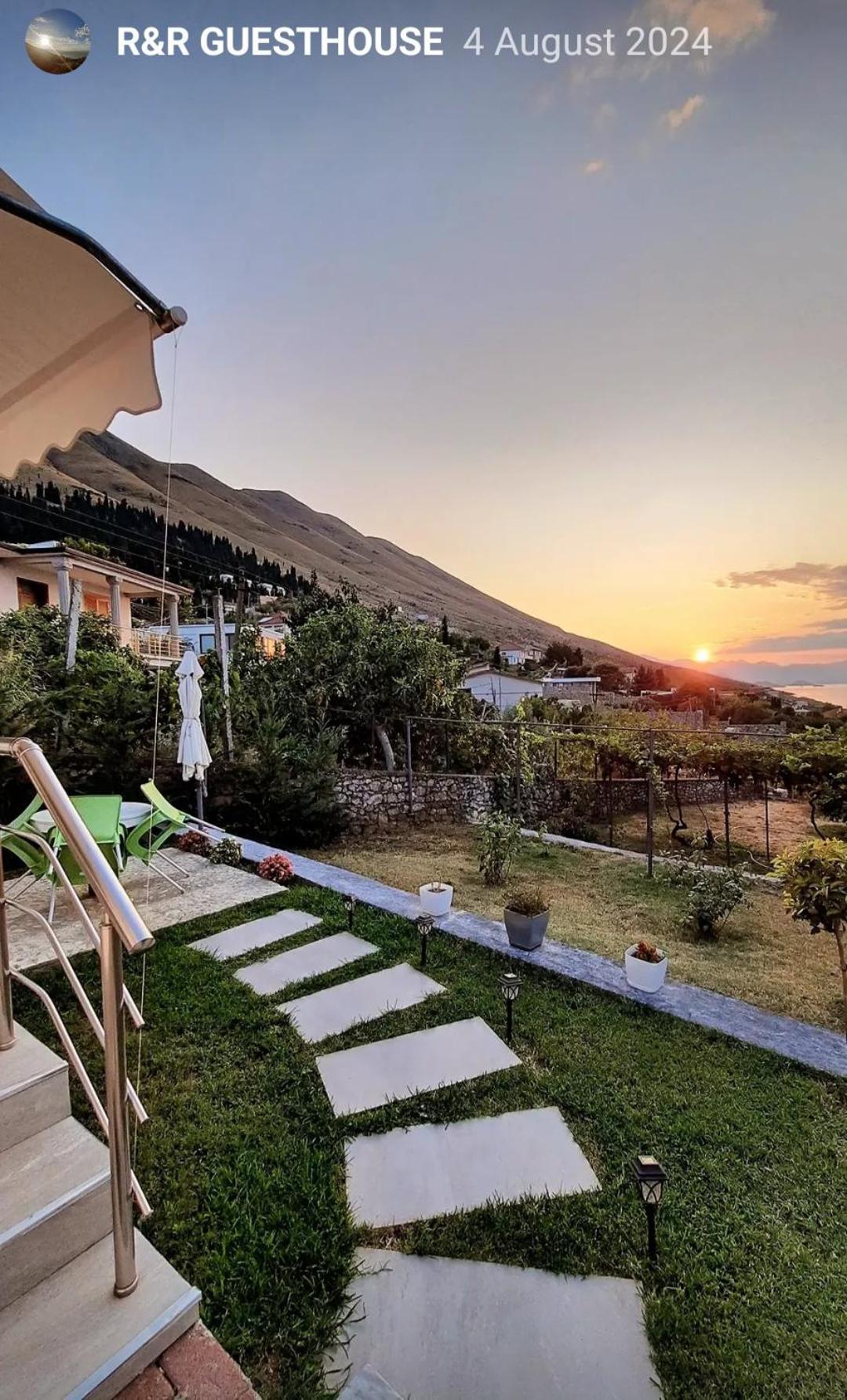 R&R Gesthouse Hotel Široka Eksteriør billede