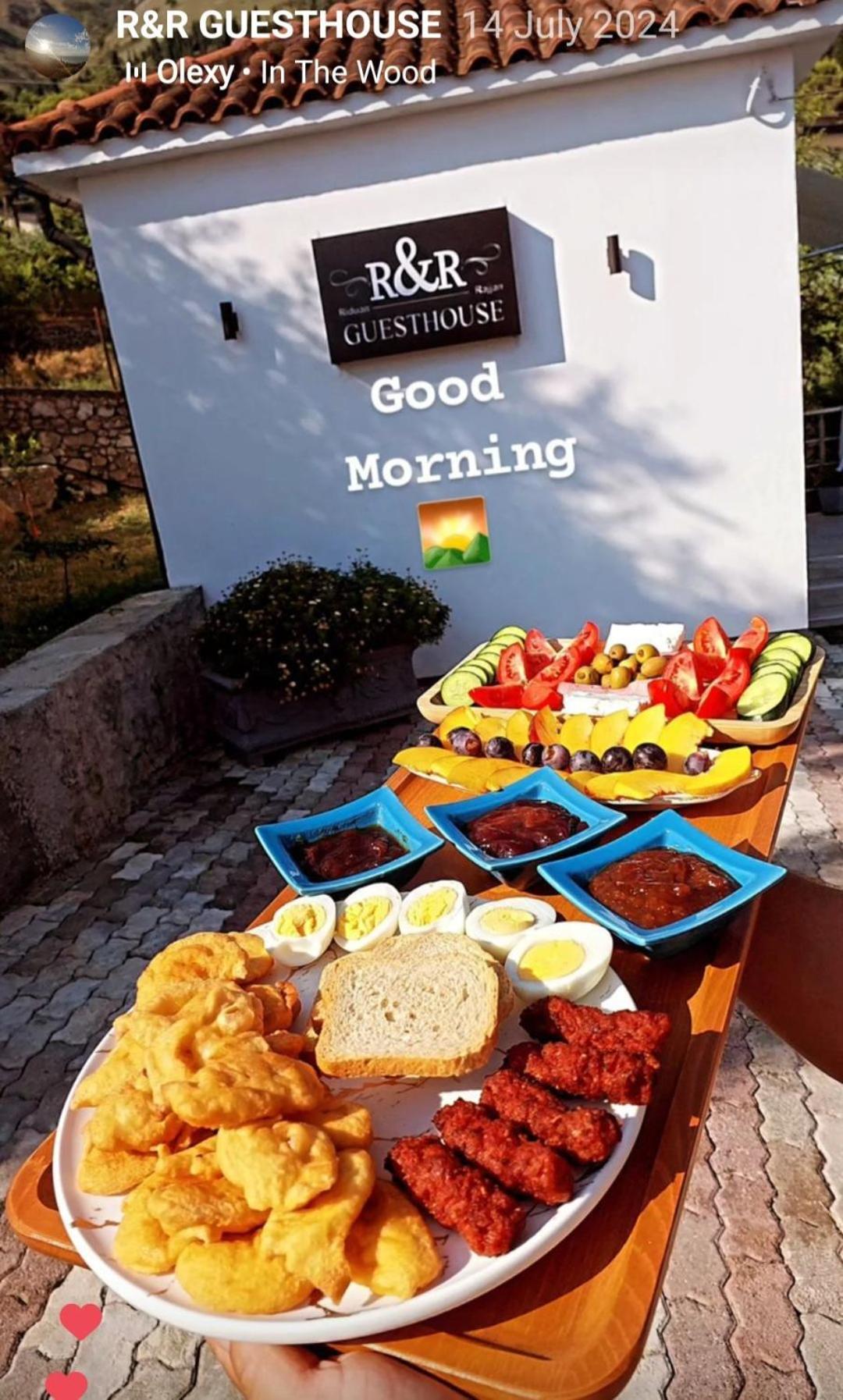 R&R Gesthouse Hotel Široka Eksteriør billede