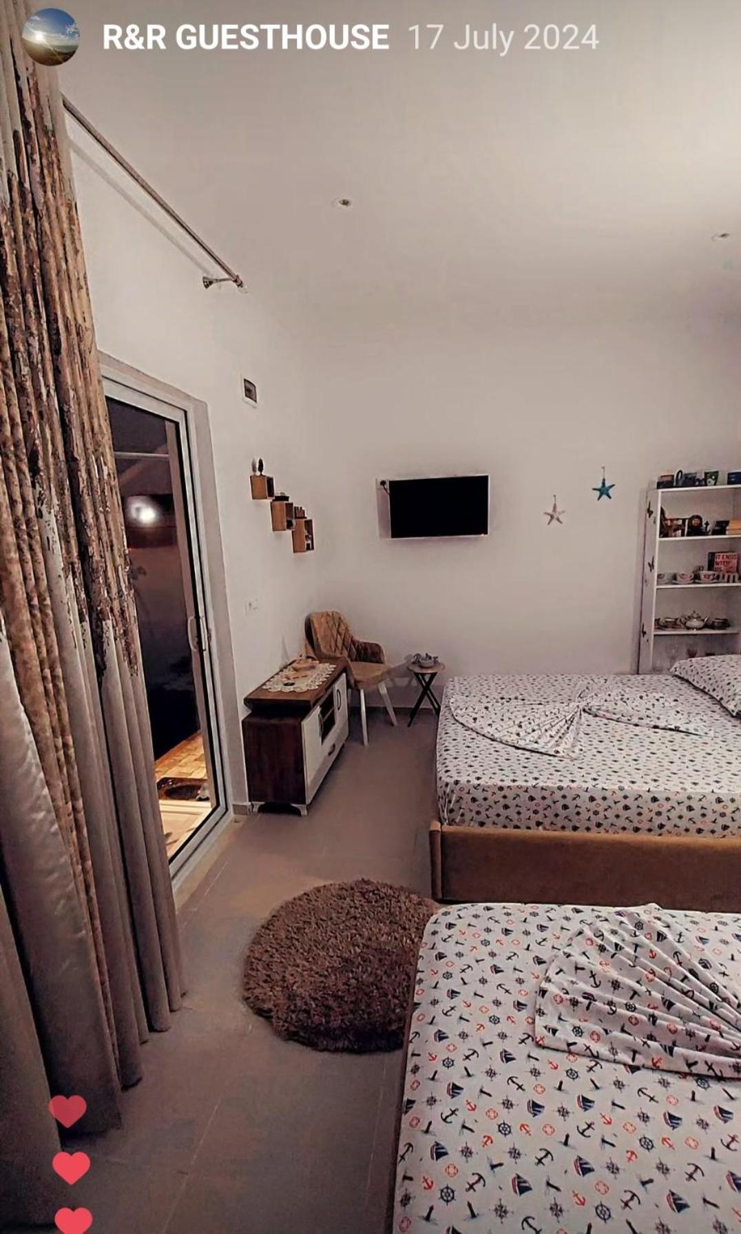 R&R Gesthouse Hotel Široka Eksteriør billede